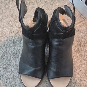 Dr. Scholl's Black Heeled Boots